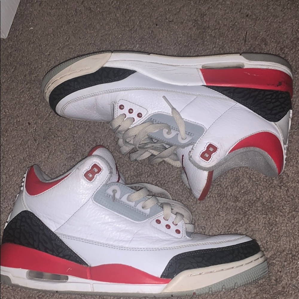 Jordan 3 fire red
